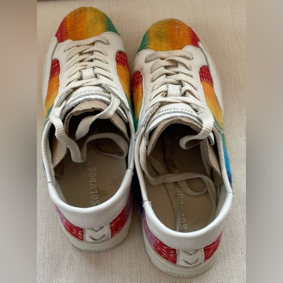 SOLUDOS Rainbow Shoes - Picture 4 of 7
